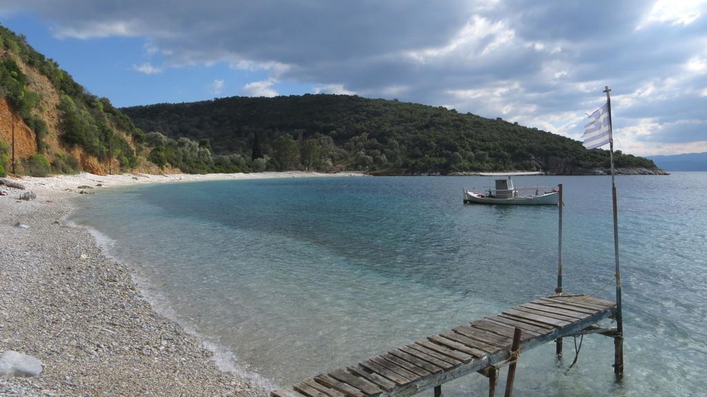 Greco Hotel Koropi Esterno foto